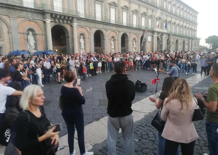 Simy3 Oda ve Kahvaltı Napoli